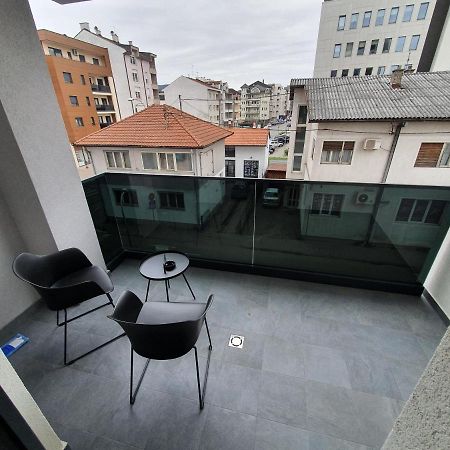 Lux Opera 2 Appartement Banja Luka Buitenkant foto